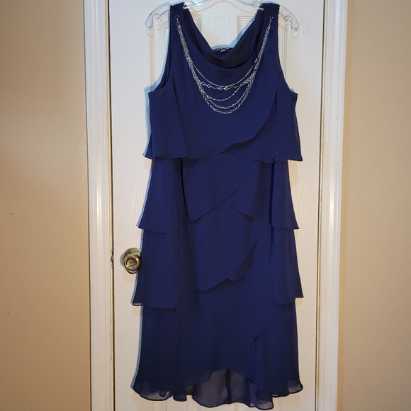 S.L FASHION  DRESS - Picture 2 of 16